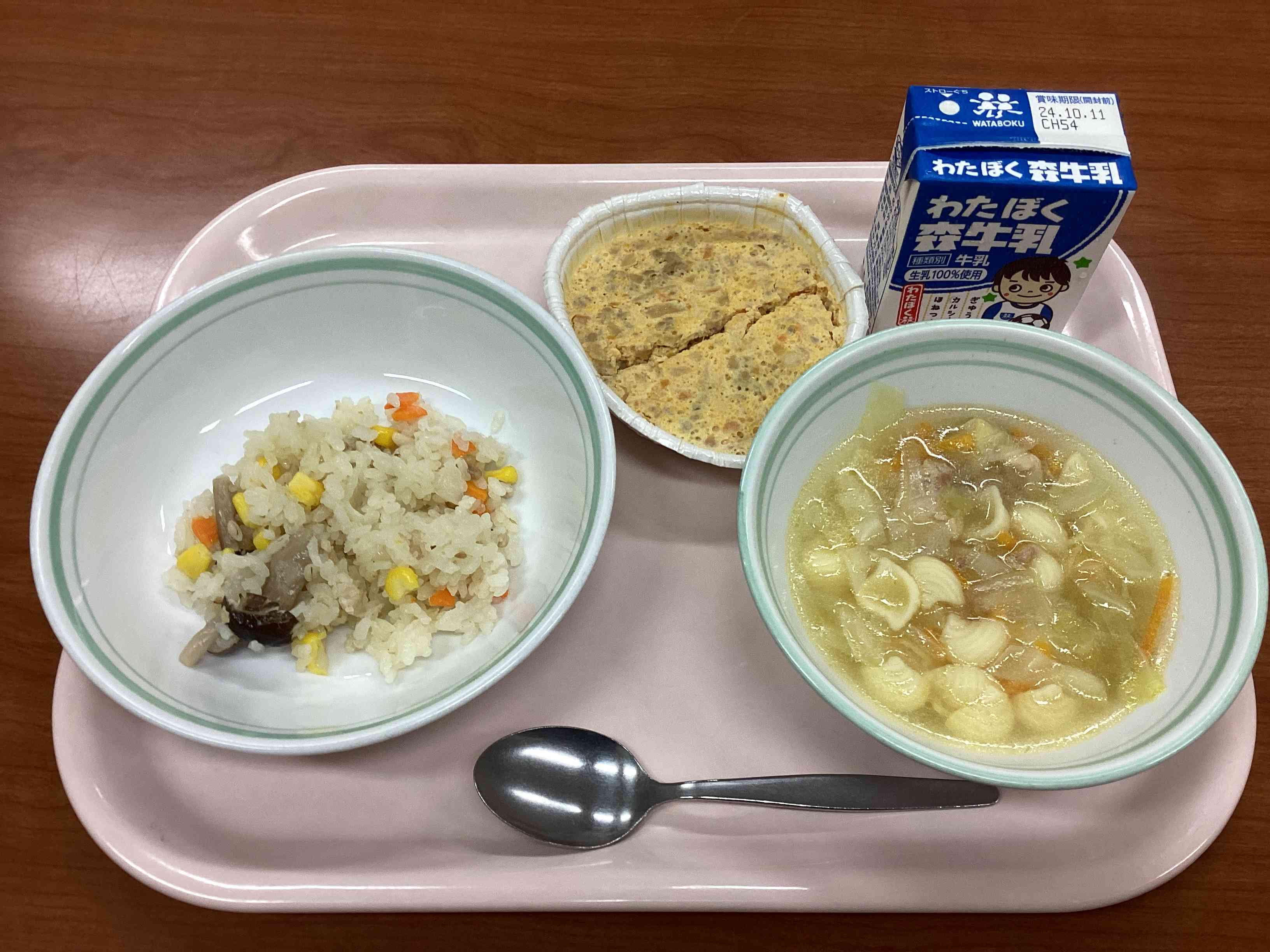 10月3日木曜日 - 本日の給食 - 学校ブログ - 連雀学園 三鷹市立第六小学校