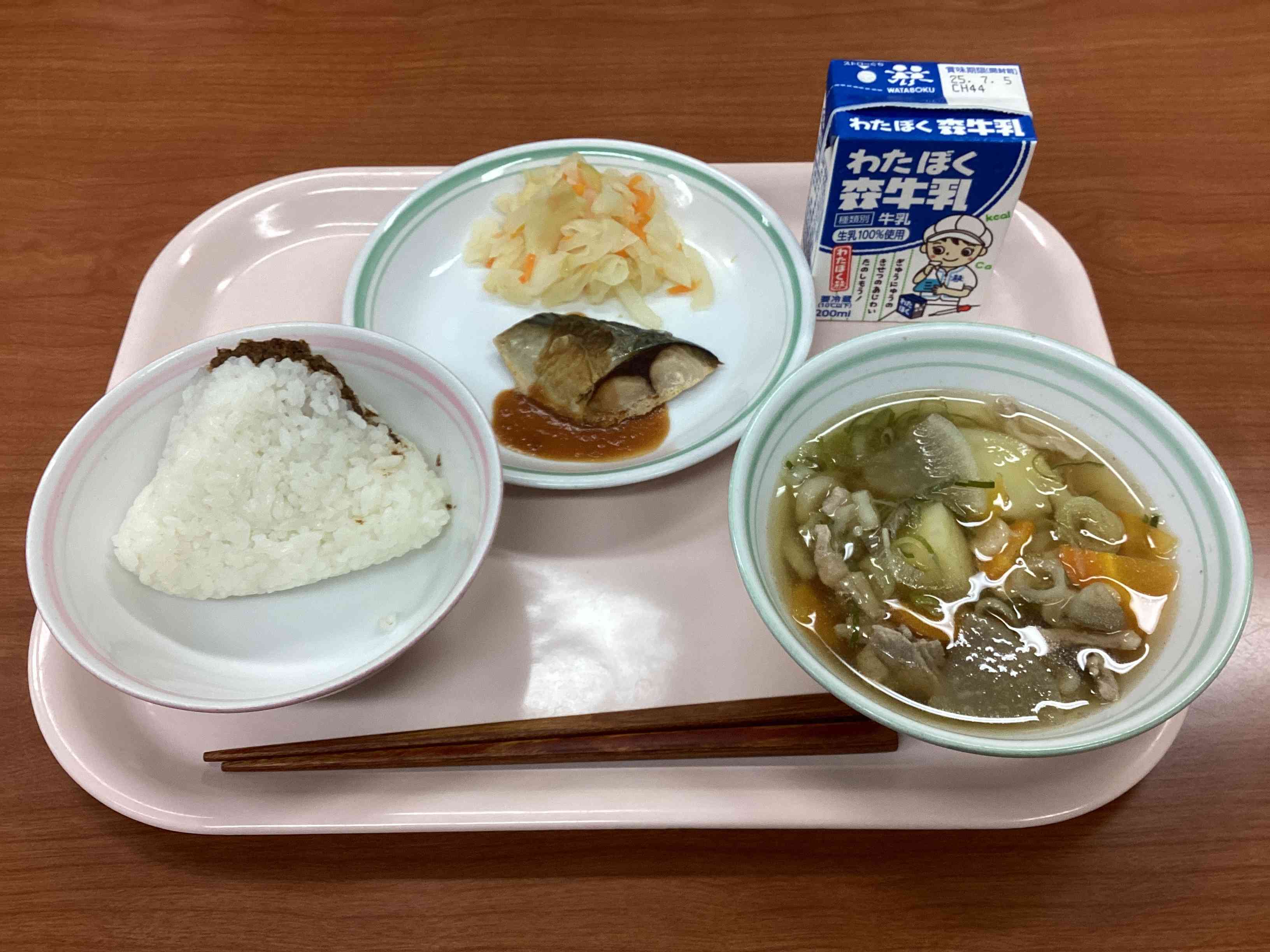 ６月27日金用日給食の写真