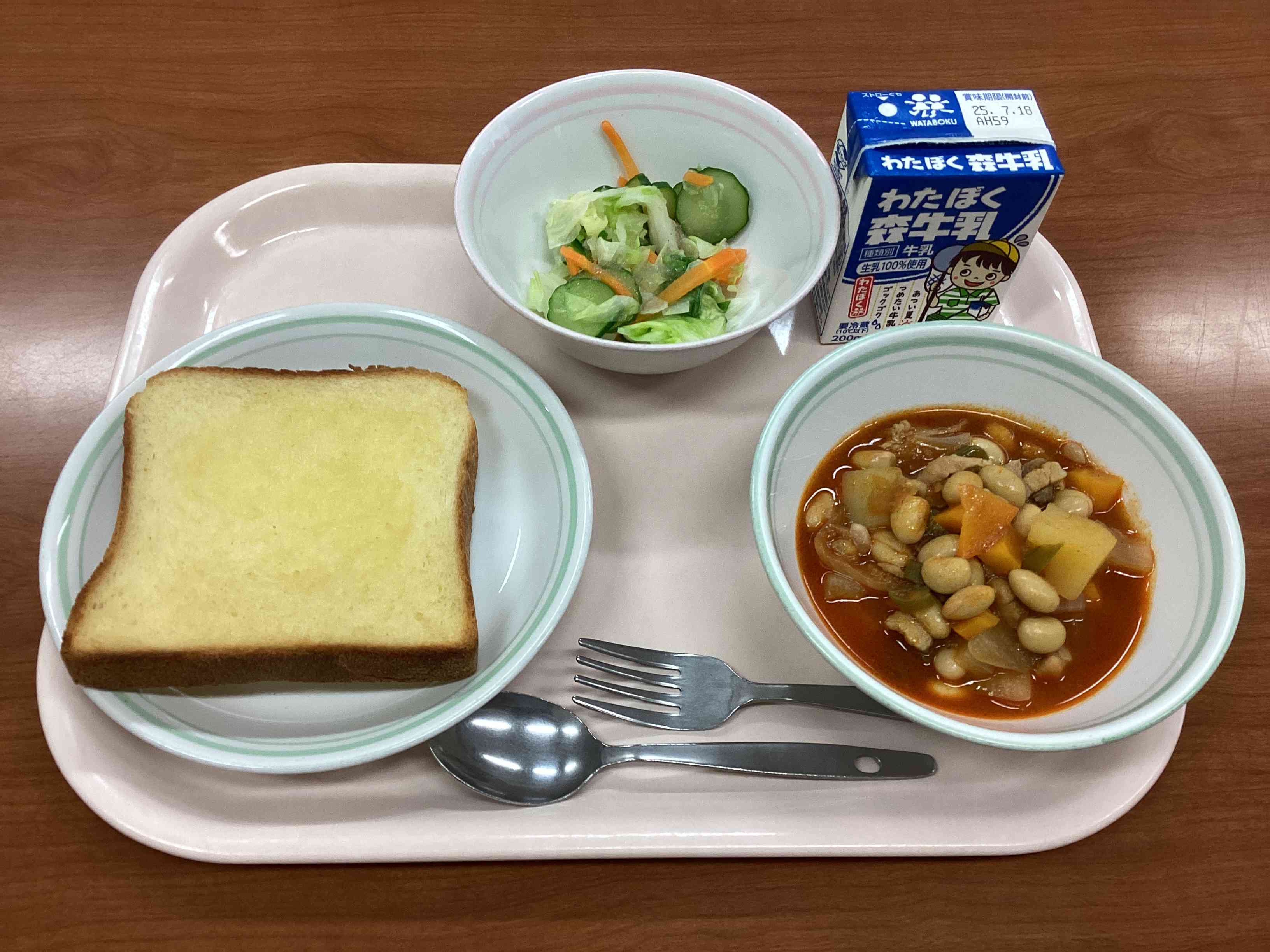 7月10日木曜日給食の写真