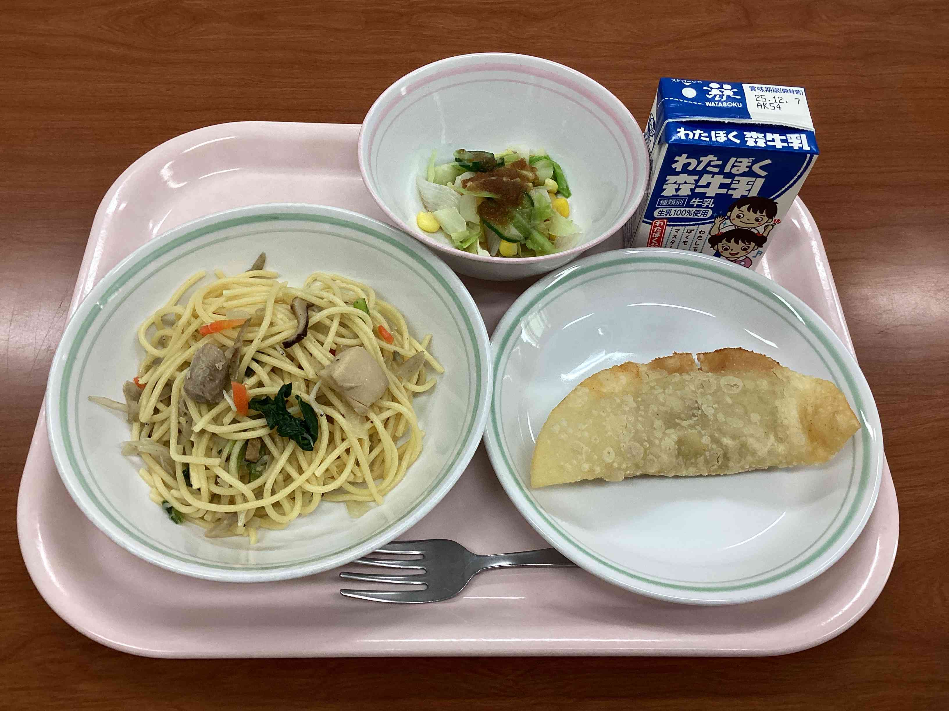 12月1日月曜日給食の写真