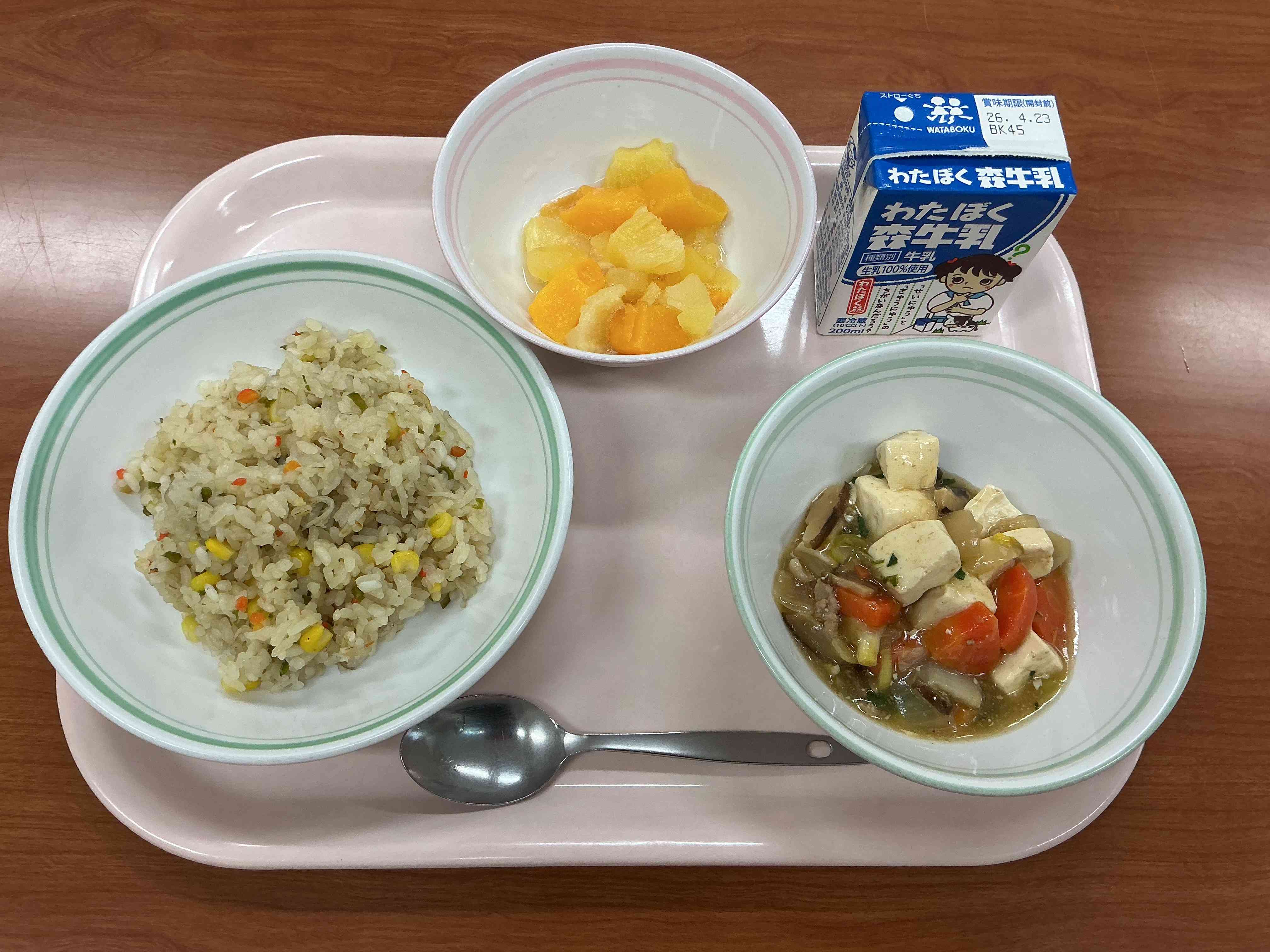 4月15日水曜日給食の写真