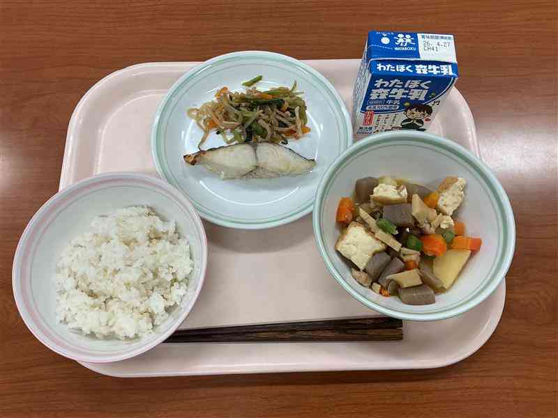 4月21日火曜日給食の写真