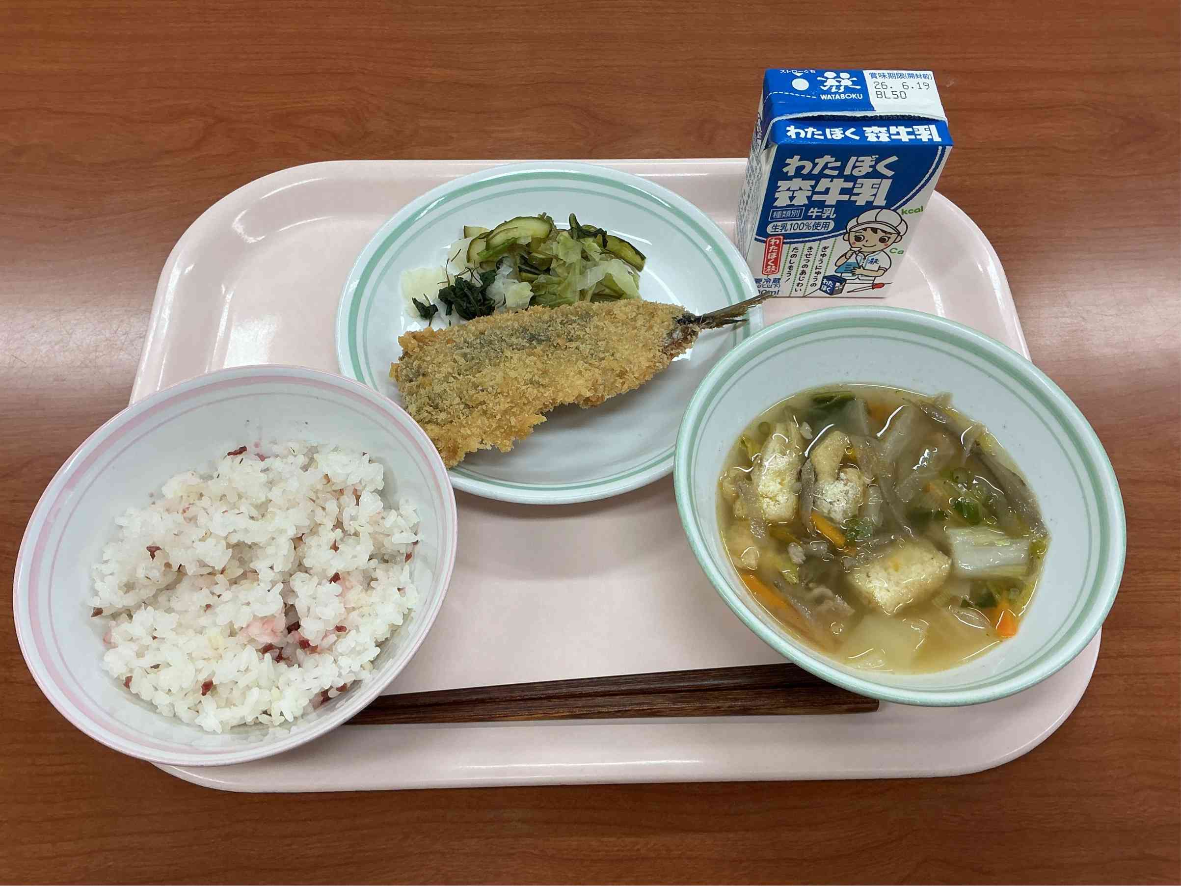 6月11日木曜日給食の写真