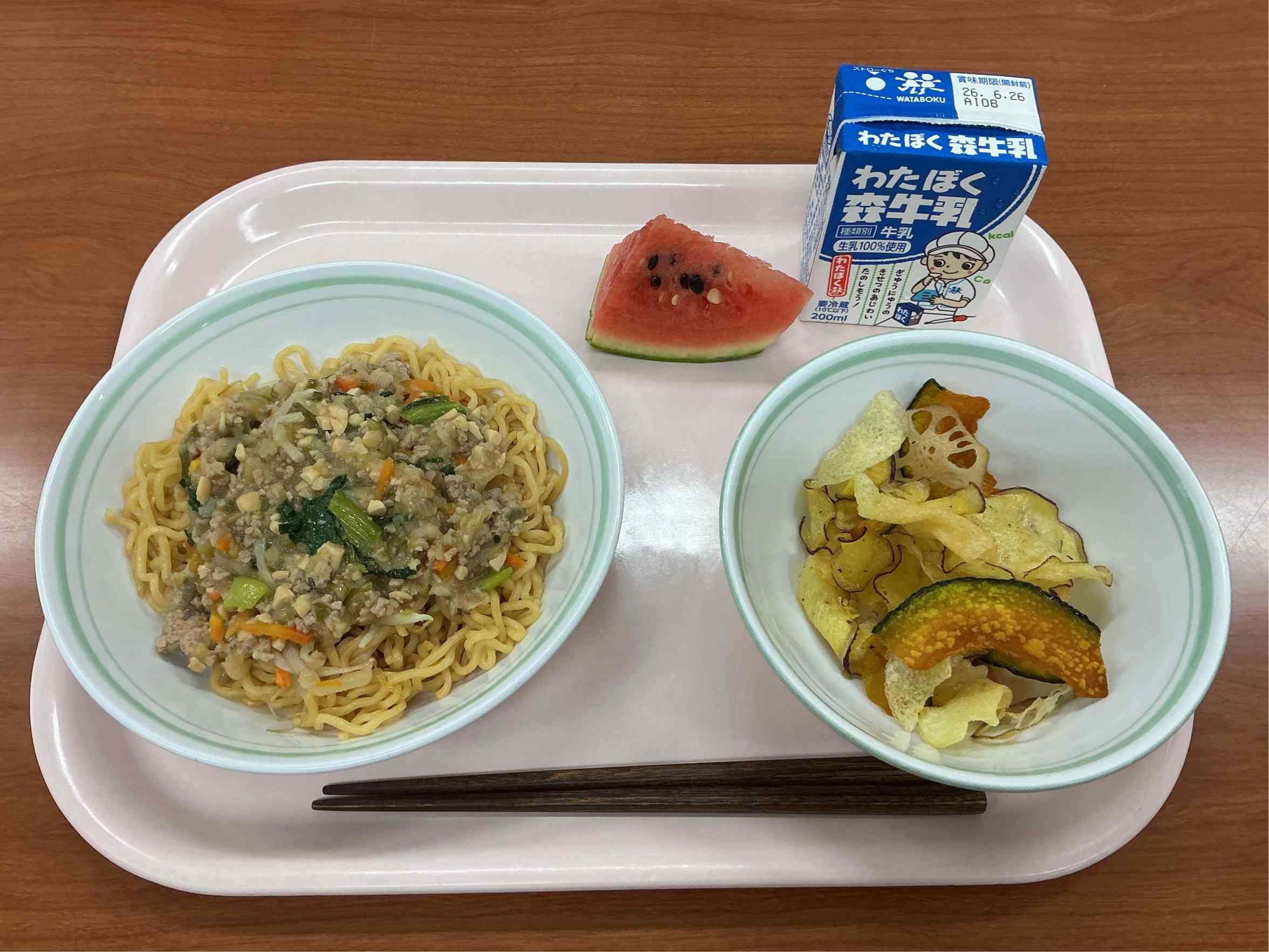 6月18日木曜日給食の写真